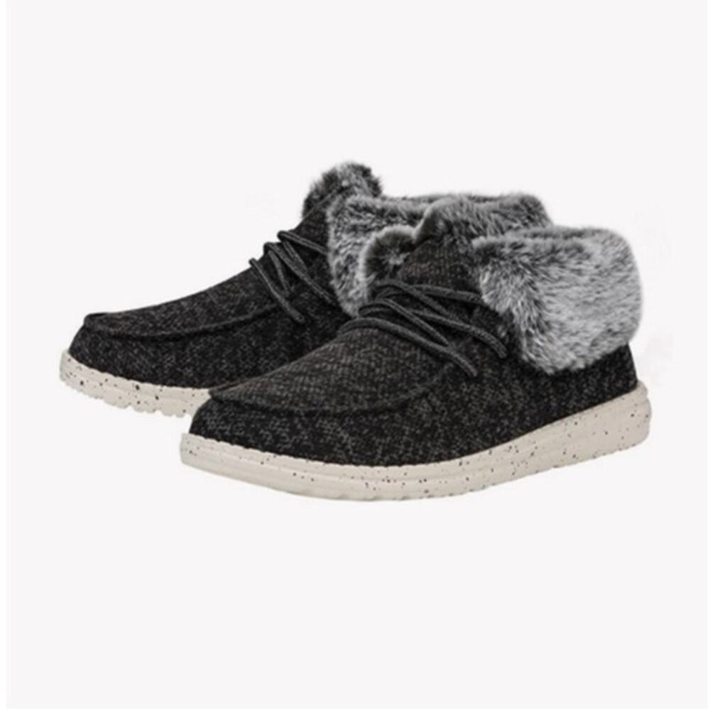 Hey Dude Brit Fold Sneakers Black Fur Lined Lace Up Low Top Women's 10